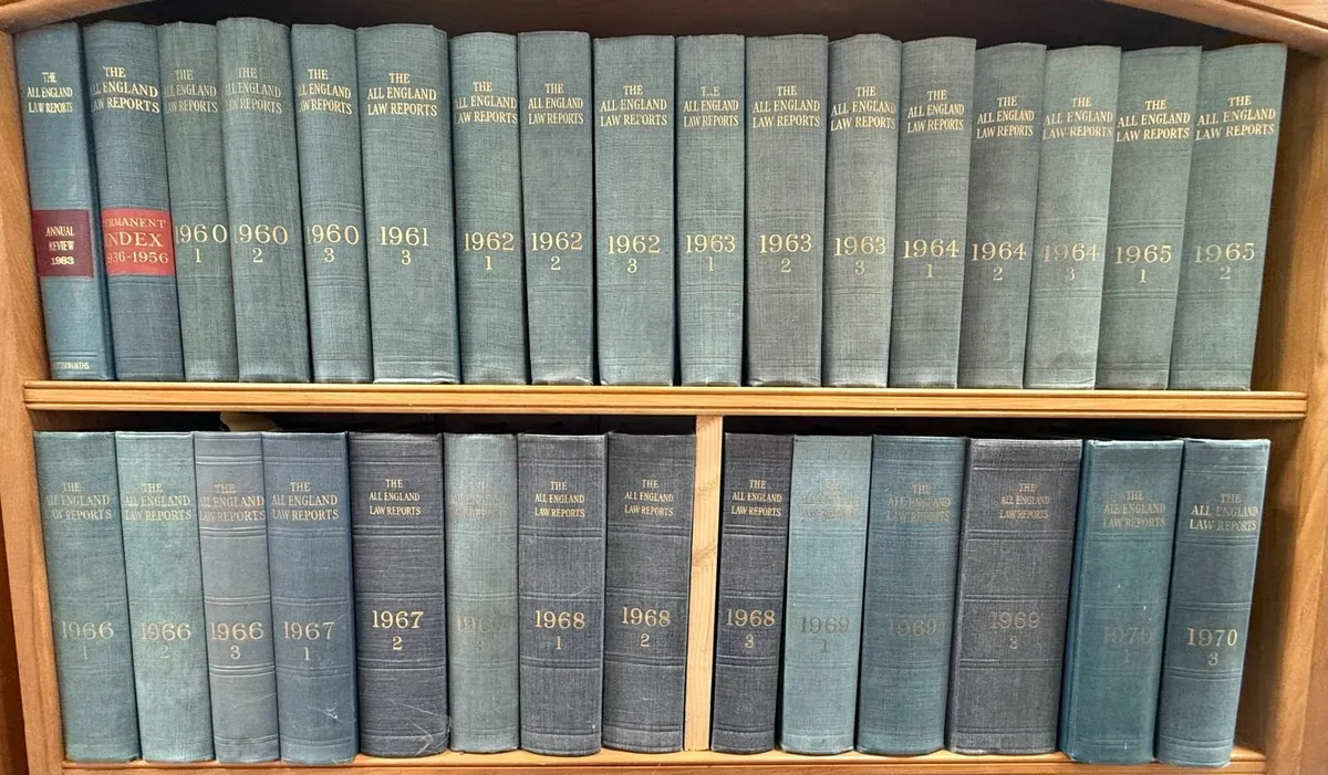 Legal Books - A Large Library 150ft of books - Image 4