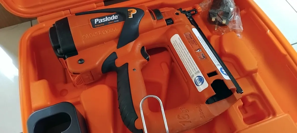 Paslode im65 F16 2nd fix Nail Gun"Fully Serviced - Image 2