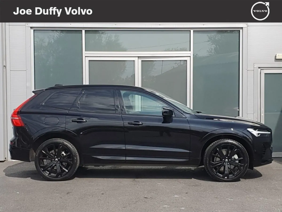 Volvo XC60 T6 Recharge Phev 350hp AT8 Plus Black - Image 4