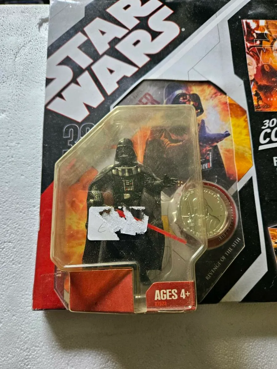 Star Wars 30th Anniversary Darth Vader Coin Album - Image 2