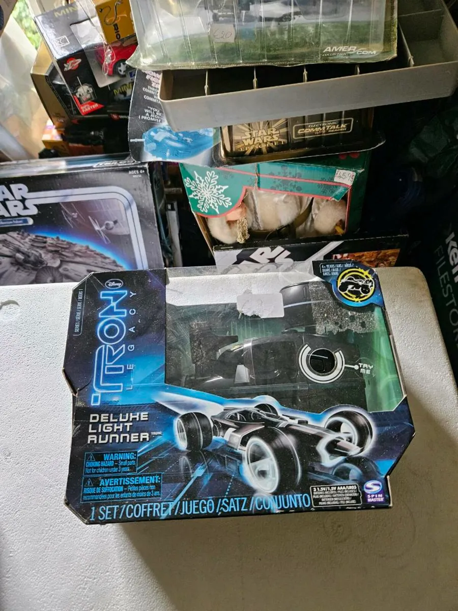 Tron Legacy Deluxe Light Runner - Image 1