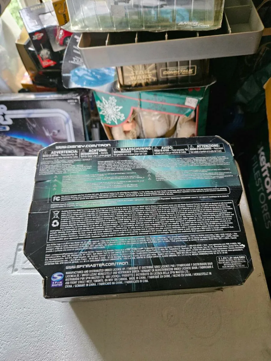 Tron Legacy Deluxe Light Runner - Image 4