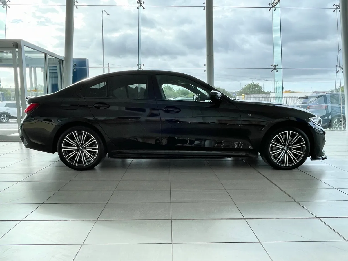 BMW 3-Series 330e M-Sport - Image 4