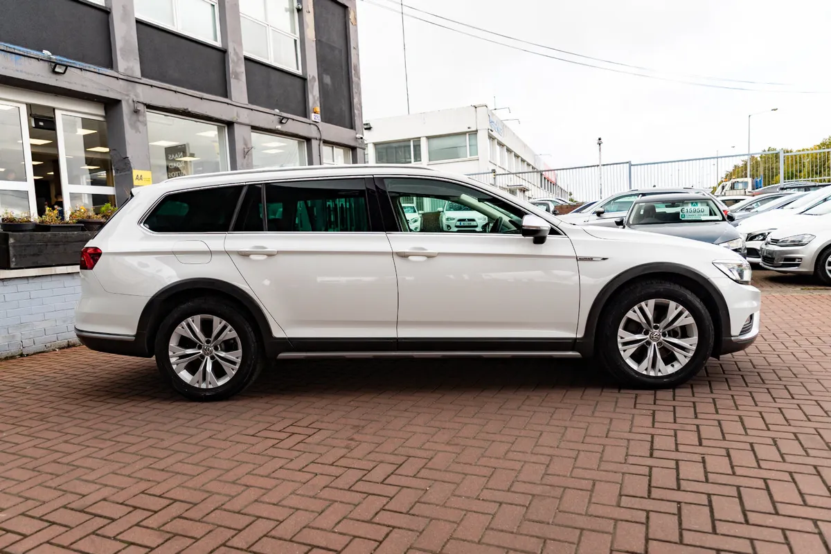 VOLKWAGEN PASSAT 2.0TDI 150BHP ALLTRACK EDITION - Image 2