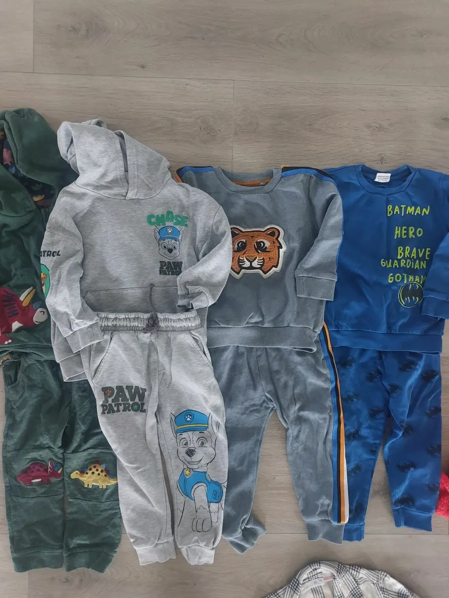 Boys clothes bundle 3-4 years - Image 4