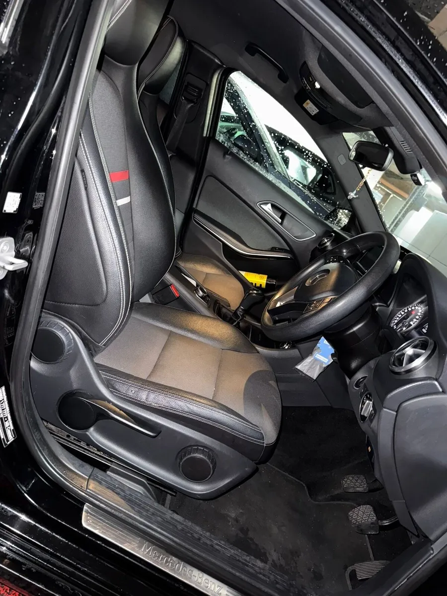 A Class A180 Mercedes - Image 4