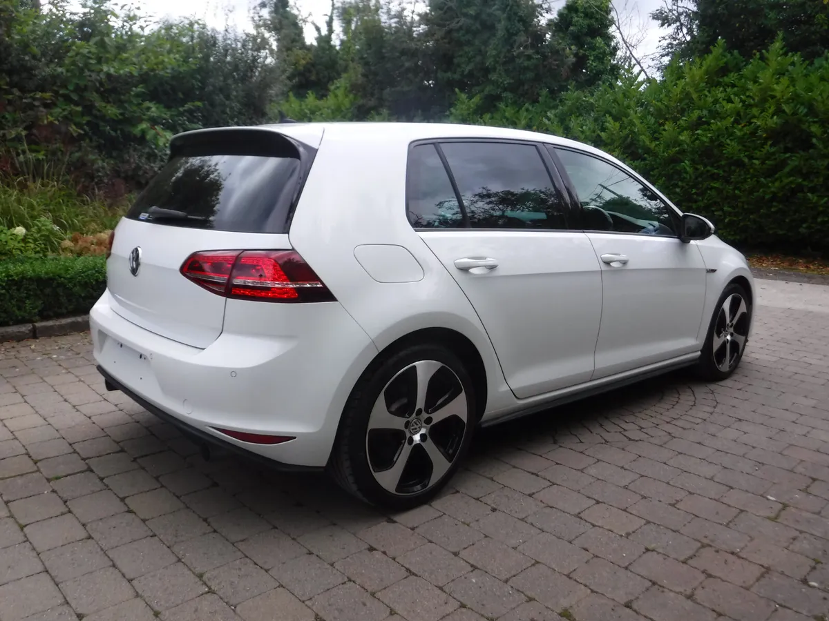 VW GOLF GTI 2.0 AUTO DSG FULL LEATHER - Image 3