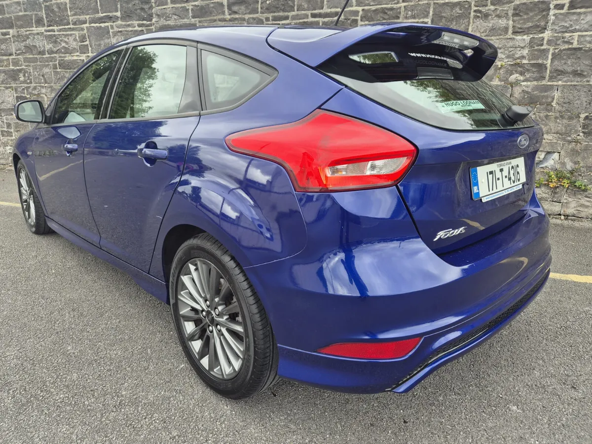 17 Ford Focus ST line Only 100Kkms!!! Warranty👍 - Image 2