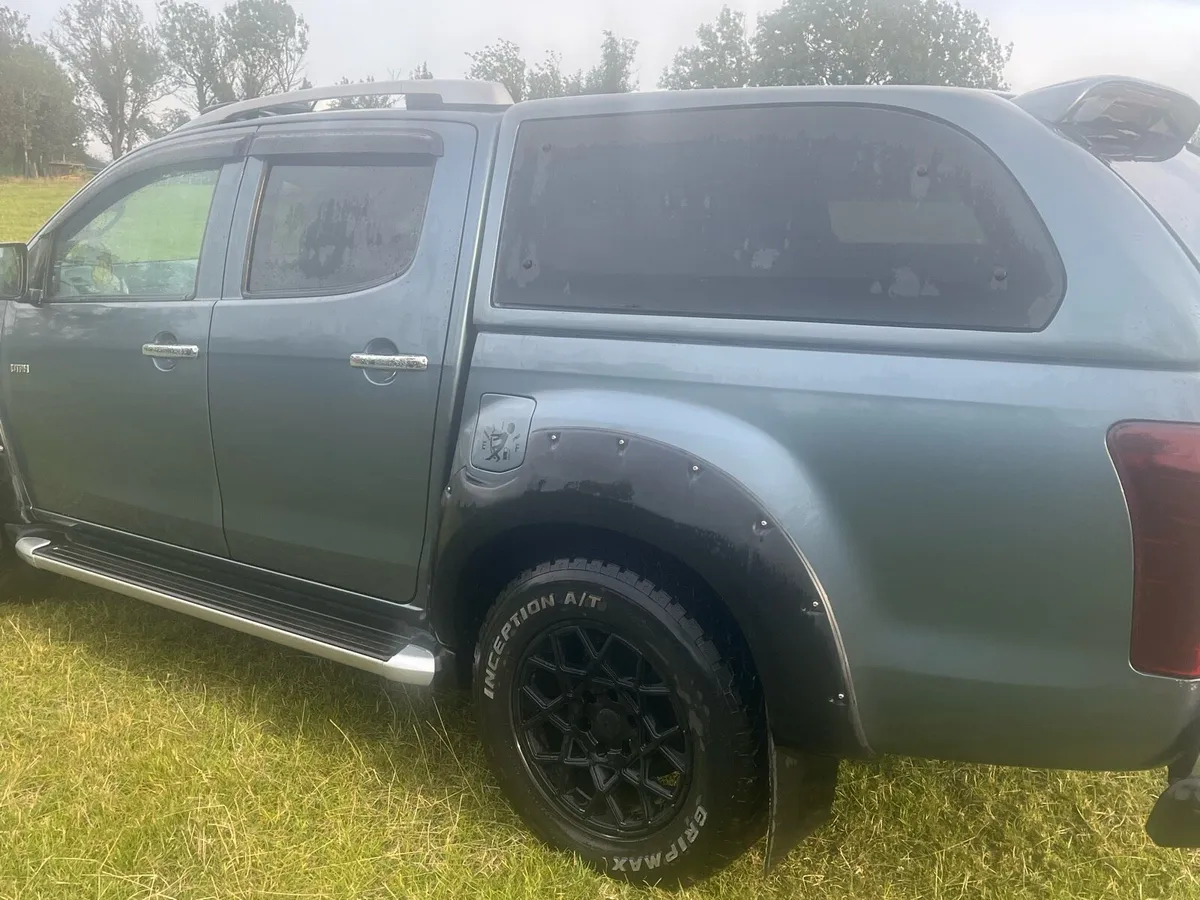 Isuzu Dmax top spec - Image 4