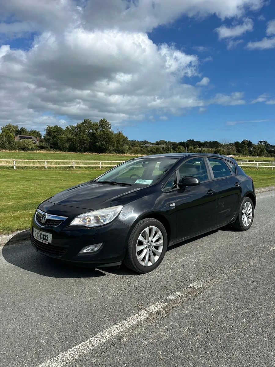 Opel Astra 2012 NCT 07-26 - Image 1