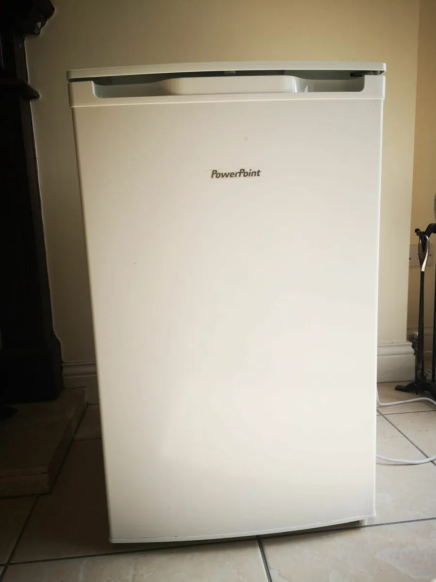 Under-counter Powerpoint 55cm fridge - Image 1