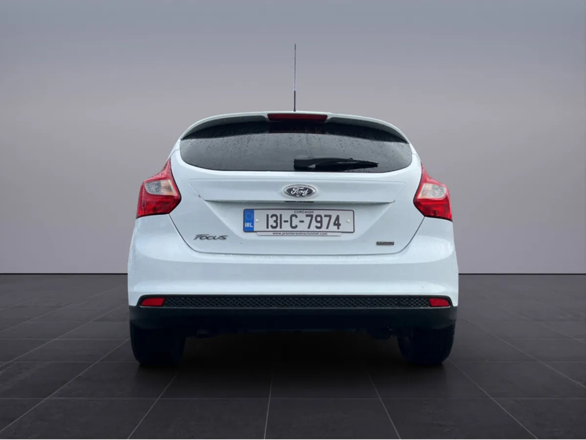Ford Focus 1.6 TDCI ZETEC 115BHP 5DR - Image 3