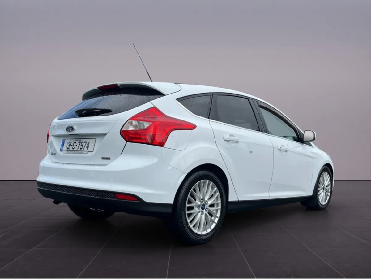 Ford Focus 1.6 TDCI ZETEC 115BHP 5DR - Image 4