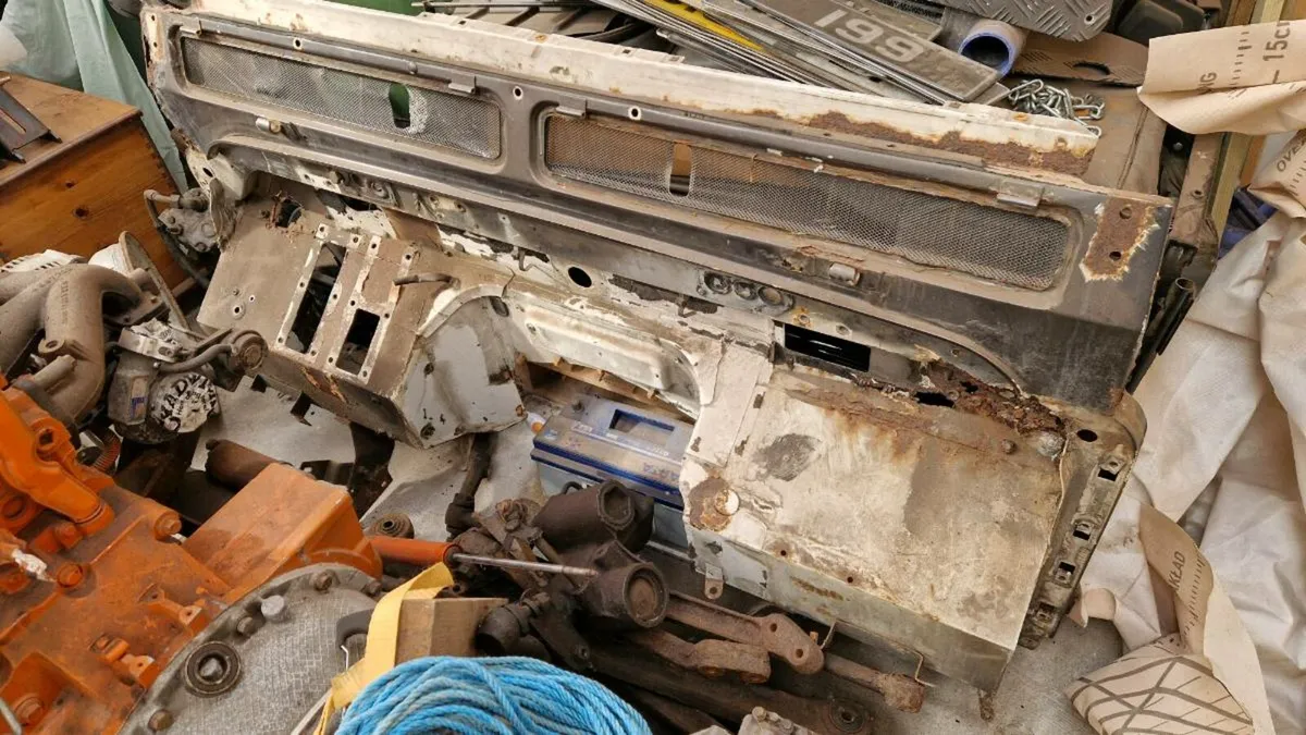 Land Rover Defender Parts - Image 4