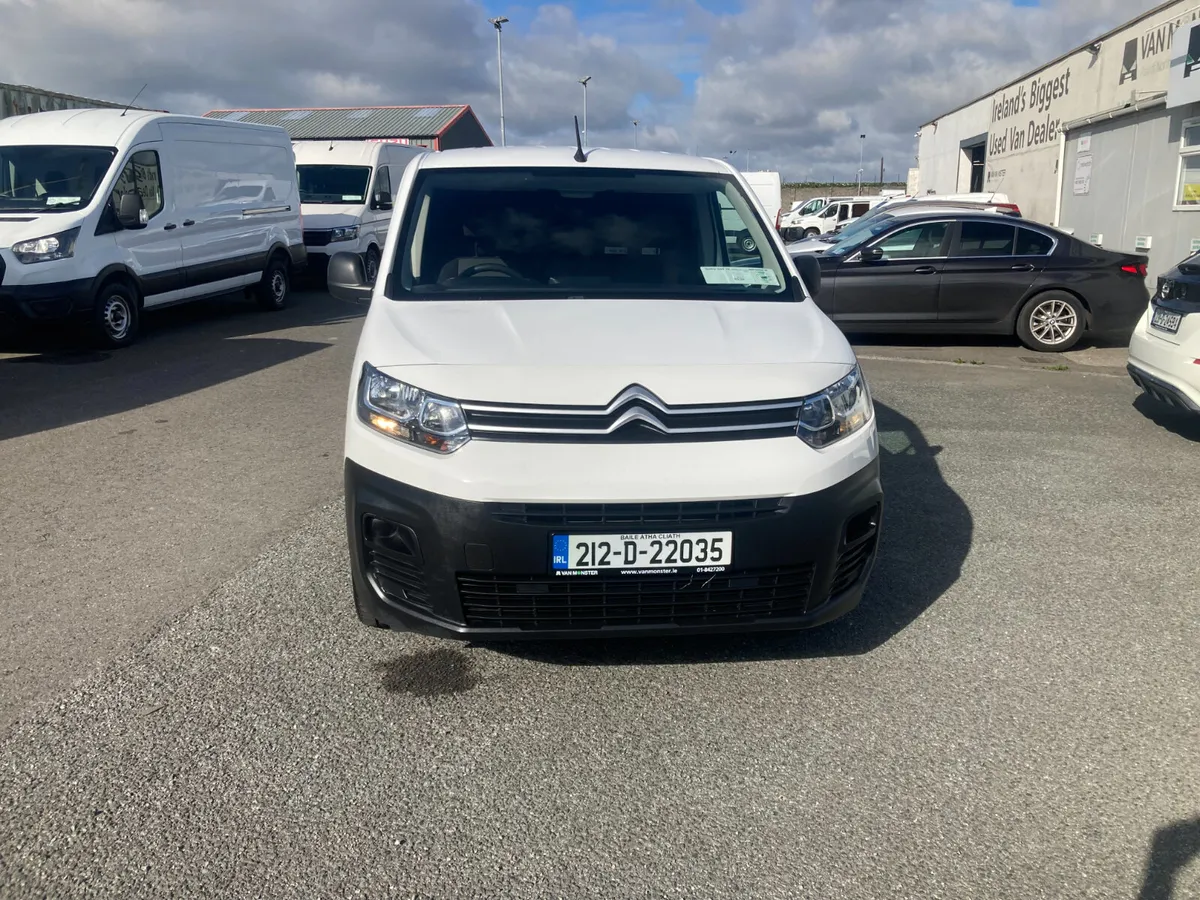 Citroen Berlingo 2021 - Image 2