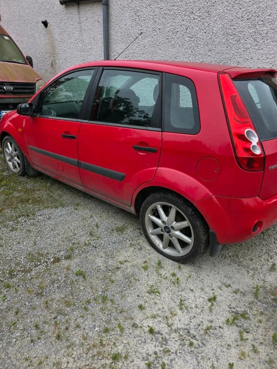 Ford Fiesta 2006 Non‑Runner – New Parts included - Image 4