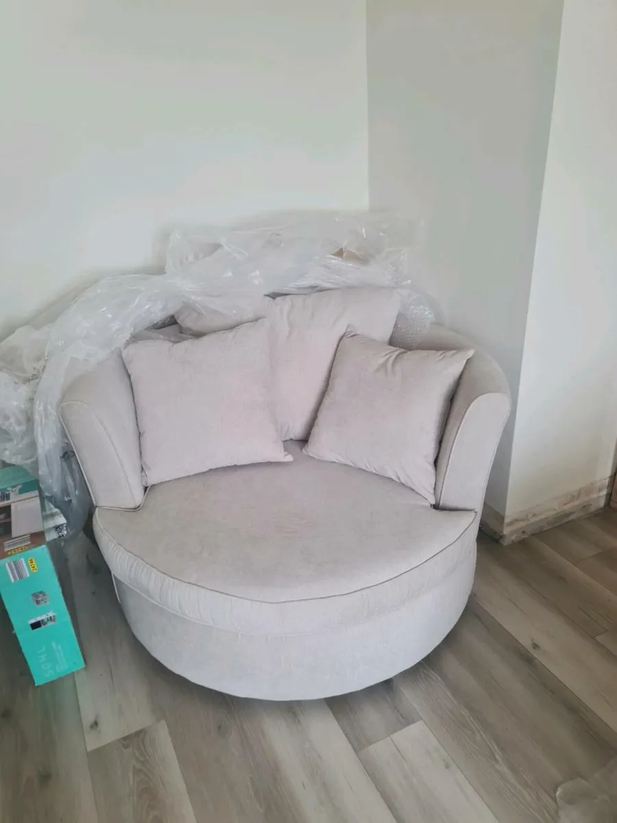Brand New DFS Orka Large Swivel Chair - Image 1