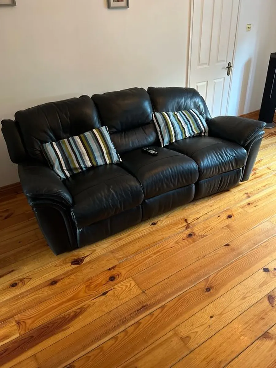 Black Leather Recliner Couch - 3 Seater - Image 1