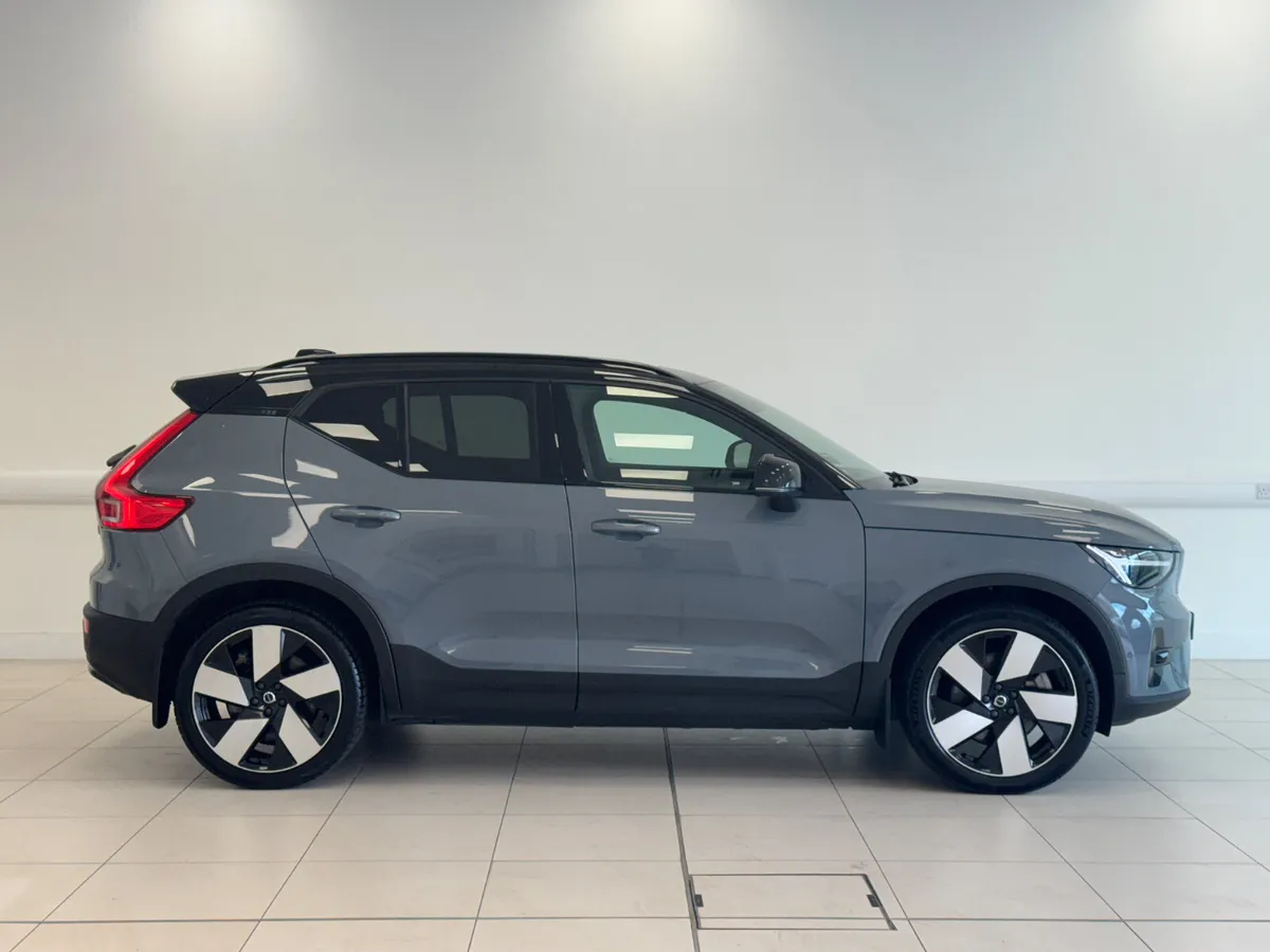 Volvo XC40 2023 - Image 3