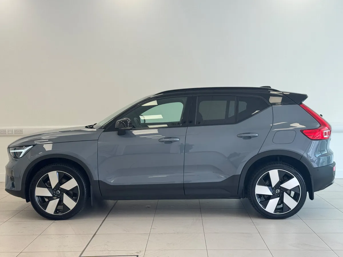 Volvo XC40 2023 - Image 4