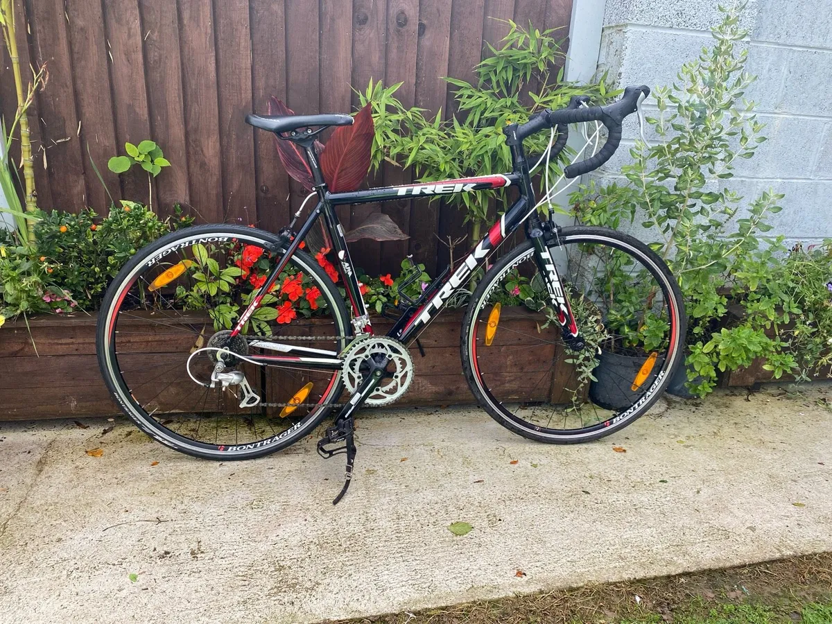 Like new Trek alpha 1.1 56 cm 700x25c wheels - Image 1