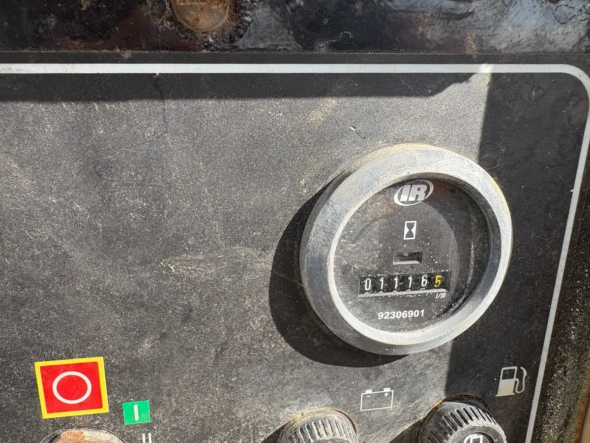 Ingersoll Rand 7/71 road compressor - Image 3