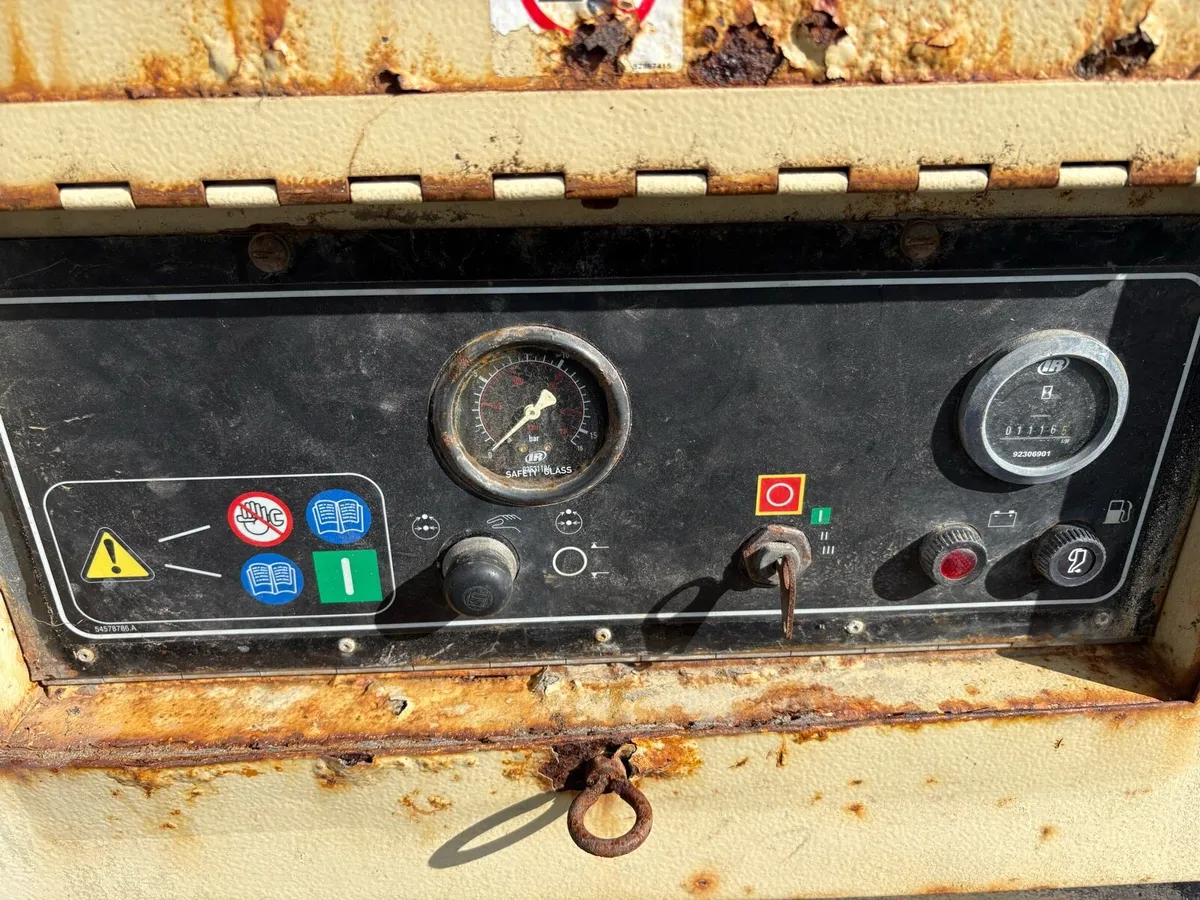 Ingersoll Rand 7/71 road compressor - Image 4