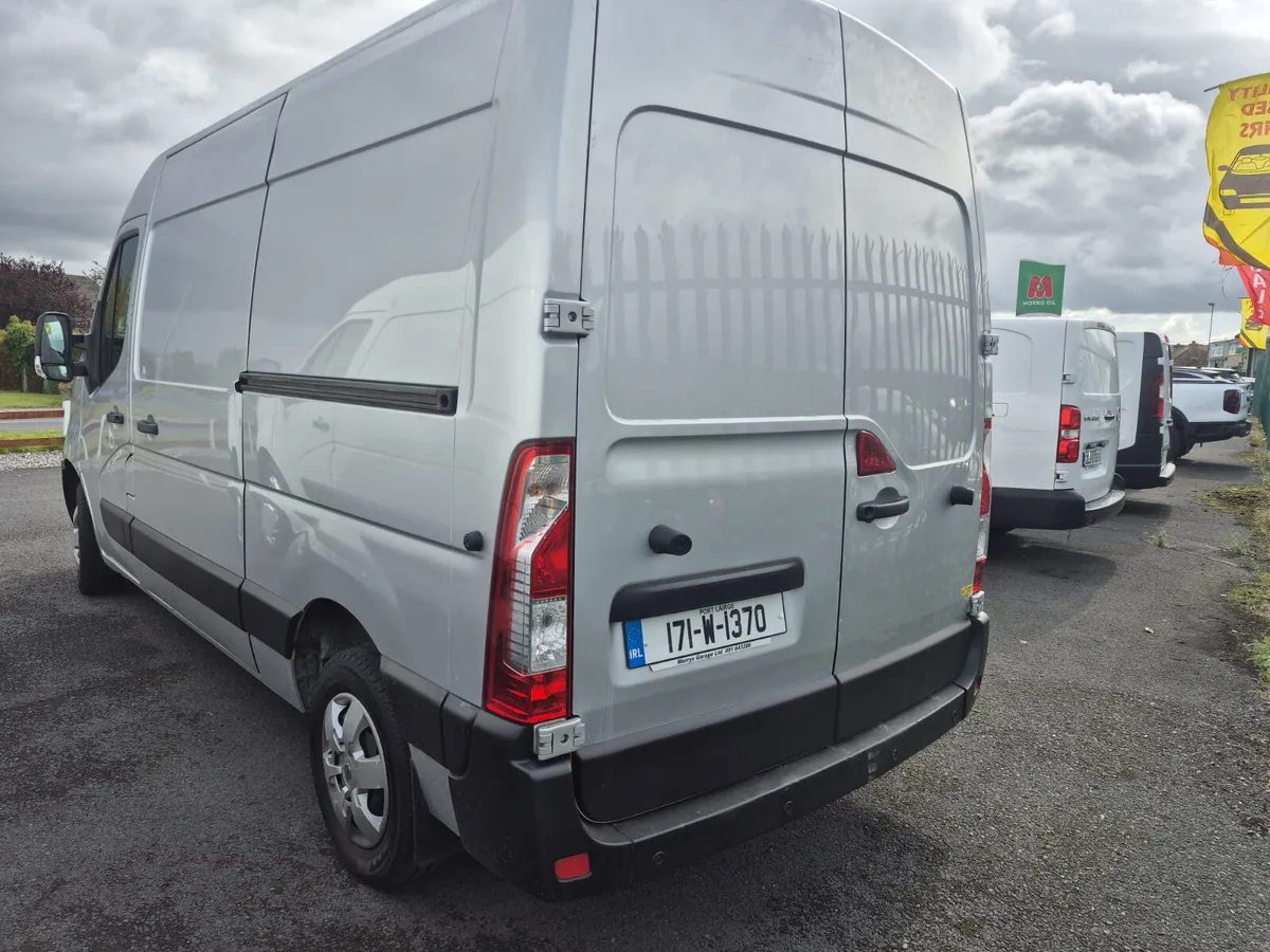 ~Nissan NV400~ 2017~ - Image 3