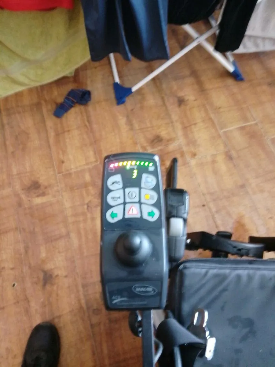 Power wheelchair invacre - Image 4