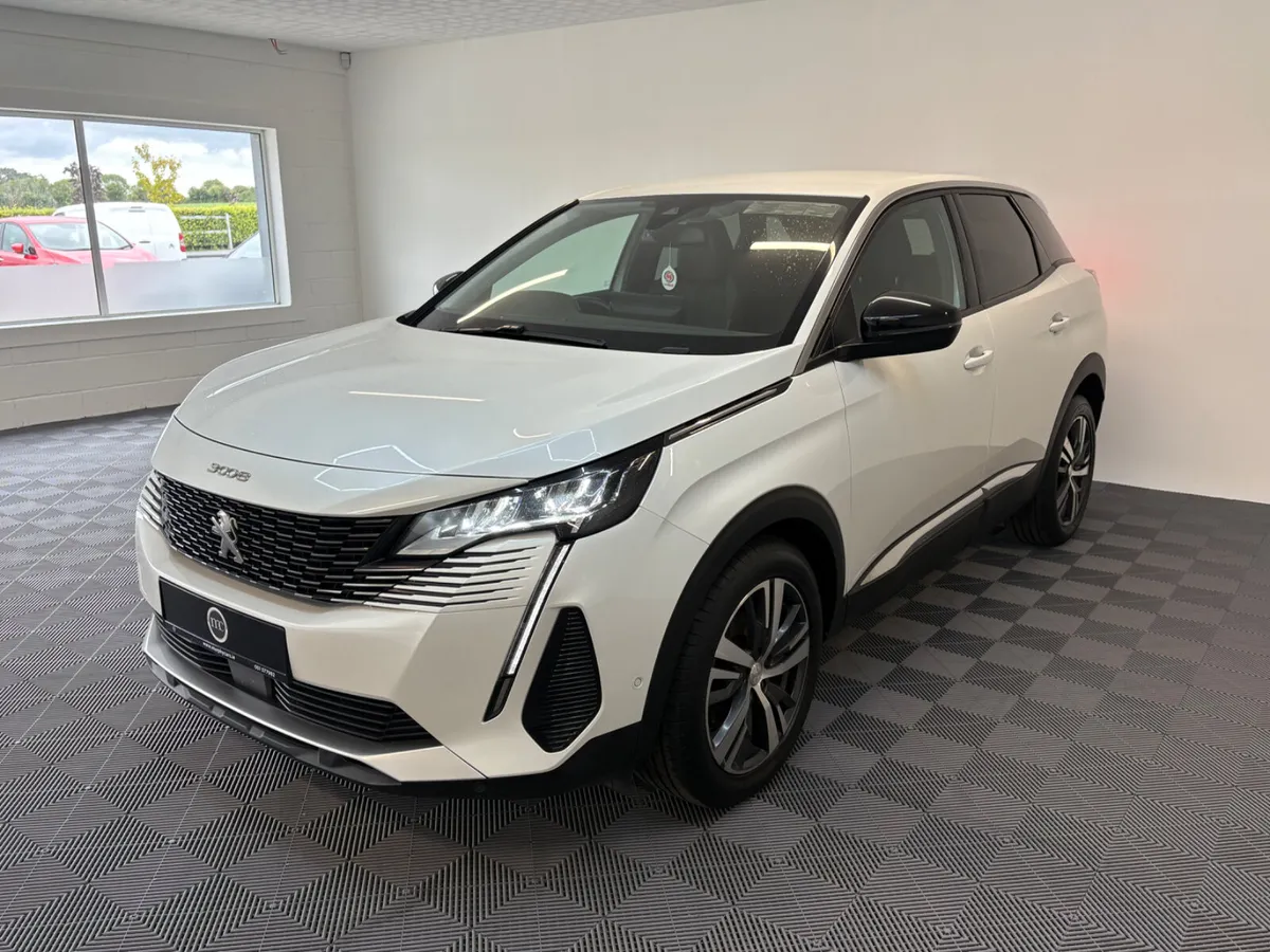 2022 Peugeot 3008 Allure 1.5D - Image 4