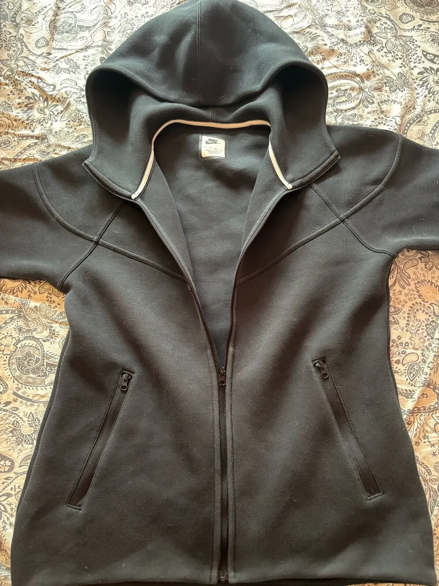 Nike Fleece Hoodie - Image 3