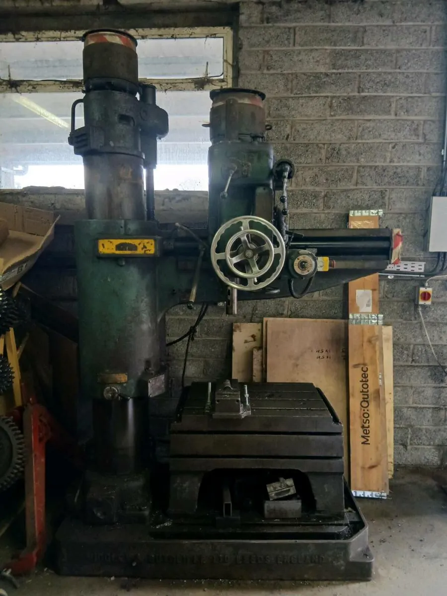 Radial arm drill