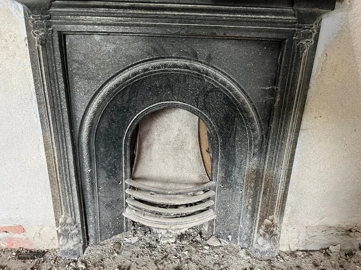 Cast iron fire places - Image 2