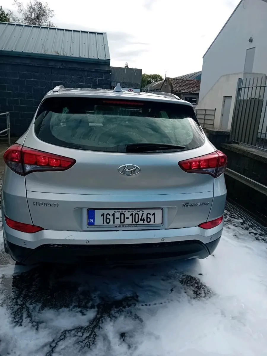 Hyundai tuscan  nctd and taxed  read  add - Image 4