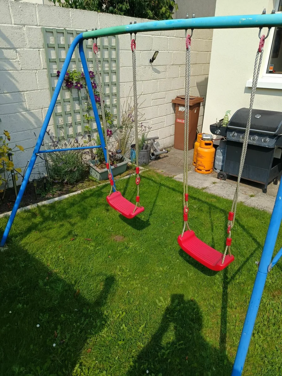 Garden swing