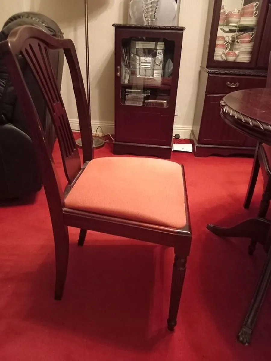 Dining room table and chairs - Image 3