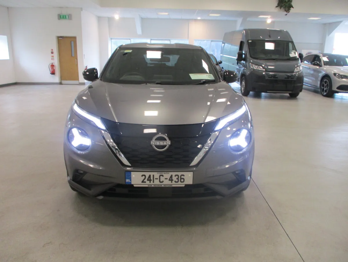 Nissan Juke  SVE MHEV AUTO 1.6 2024 - Image 3
