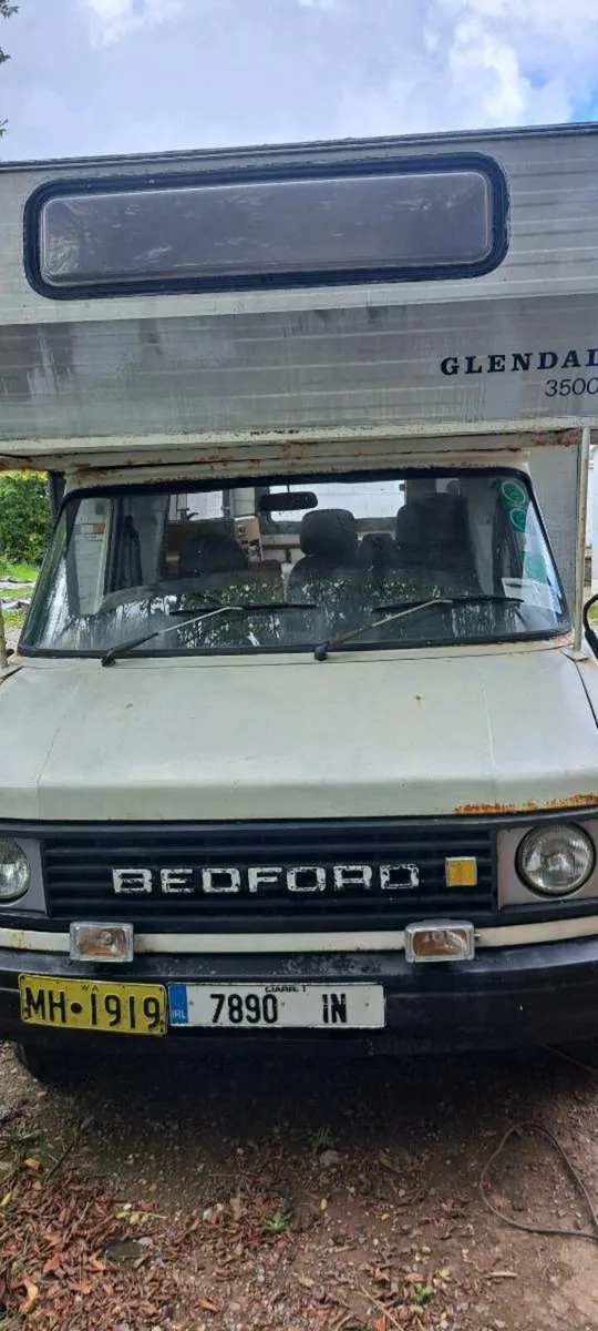 Vintage camper - Image 3