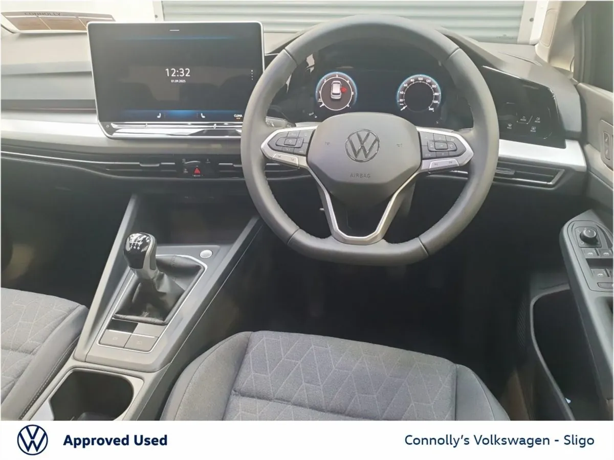 Volkswagen Golf Edition 75 2.0 TDI 116HP - Image 4
