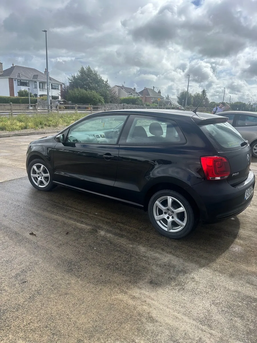 Volkswagen Polo 2012 - Image 2