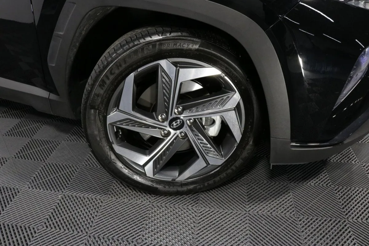 Hyundai Tucson Hybrid Executive Plus 1.6l Petrol - Image 3