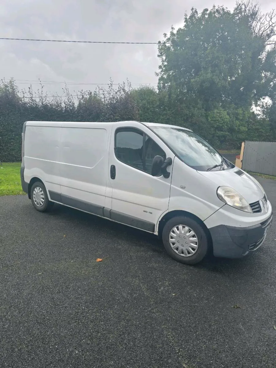 Van for sale in good condition driving perfect - Image 4