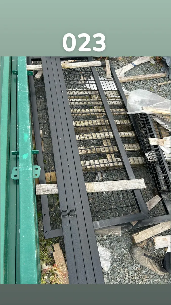 Gates - Image 2