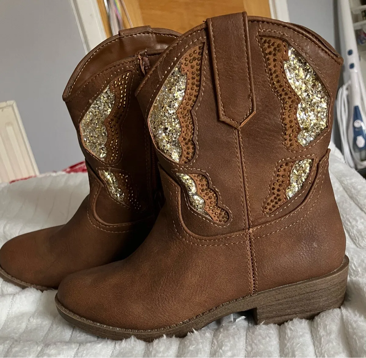 Girls Steve Madden Boots - Image 1
