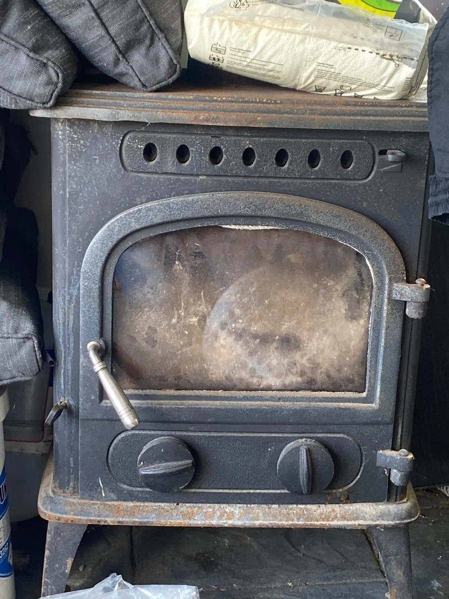 Stove - Image 1