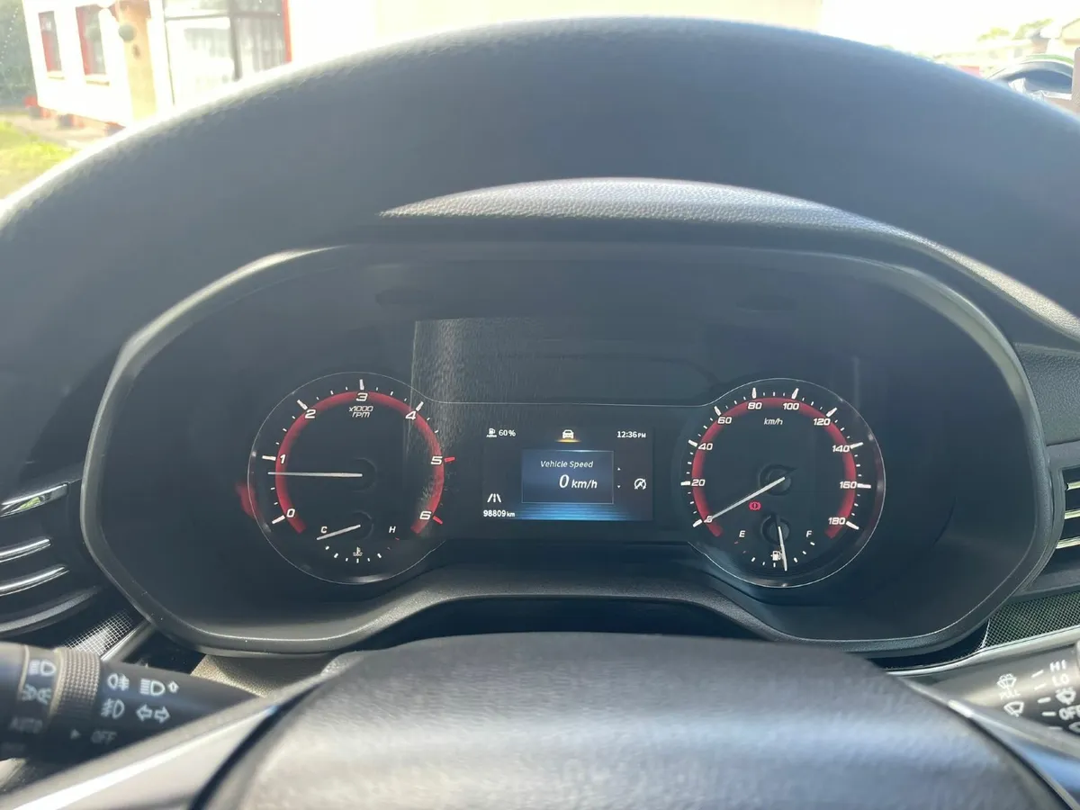 Maxus DELIVER 9 2022 - Image 3