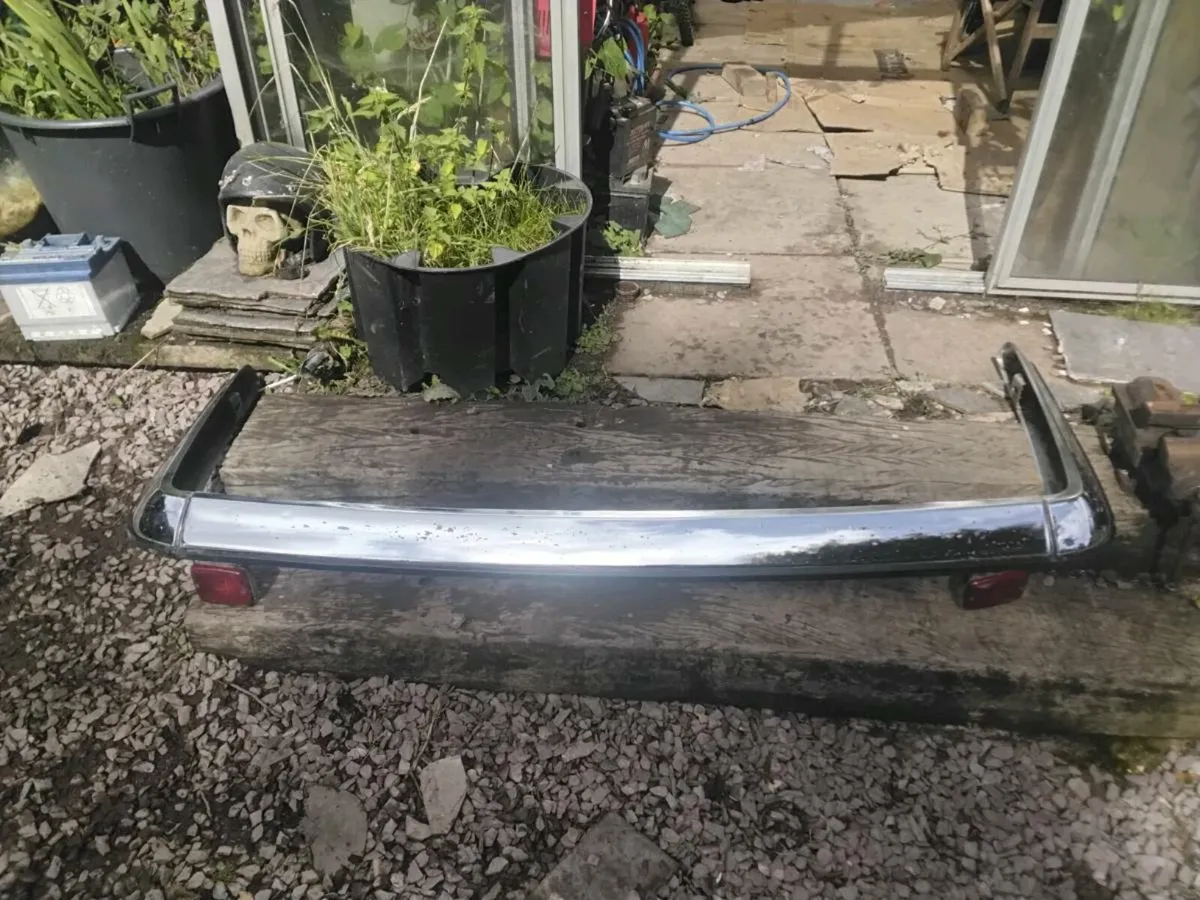 1974 triumph stag front and rear bumpers. - Image 1