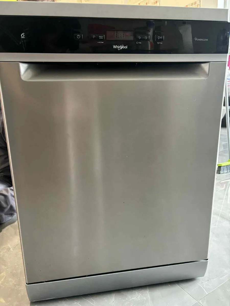 Whirlpool dishwasher WFC3C33 60cm - Image 1