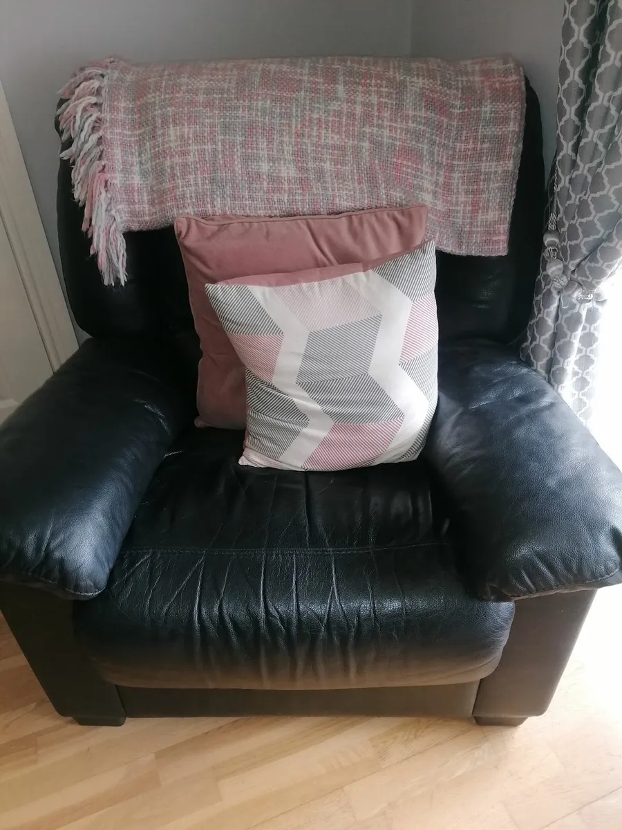 Living room furniture - Image 2