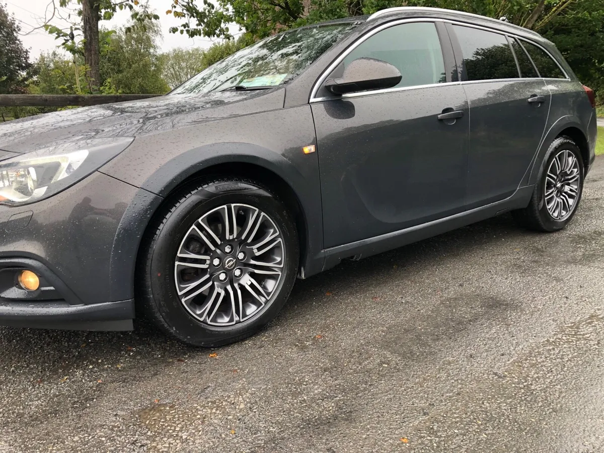 OPEL INSIGNIA 4X4 COUNTY TOURER 🏉 - Image 2
